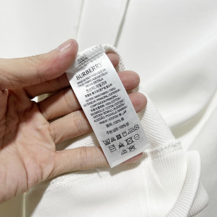 Burberry Sweatshirts 008
