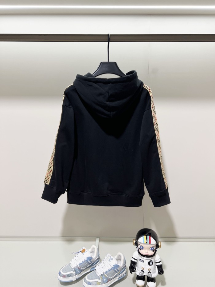 Burberry Sweatshirts 010