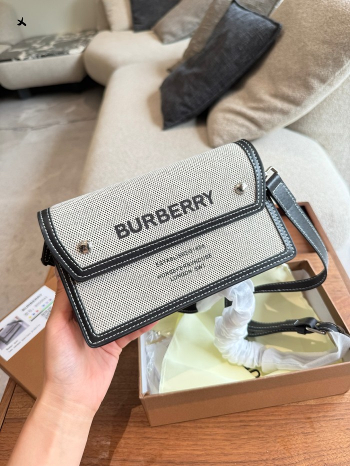 Burberry Shoulder Bag 006 DB561 19cm