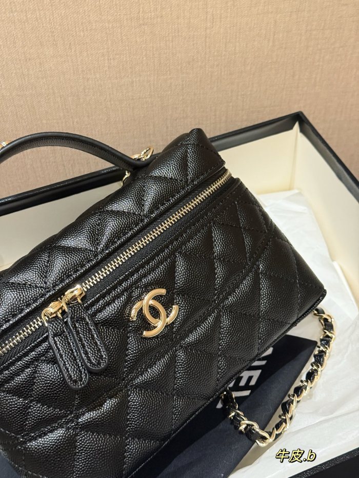 Chanel Handbag 062 DB091 20cm