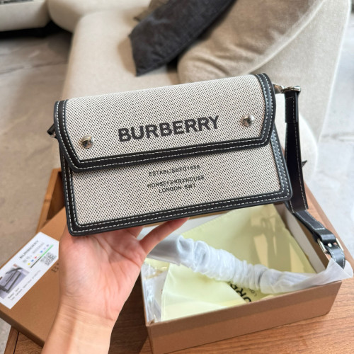 Burberry Shoulder Bag 006 DB561 19cm