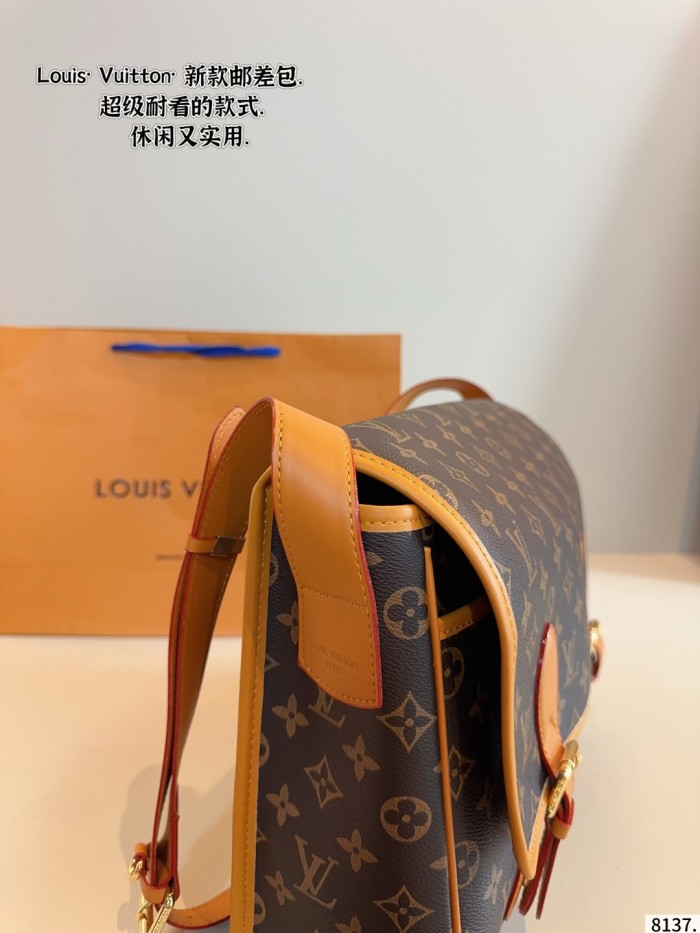 LV Outdoor Bag 151 DB071 33cm
