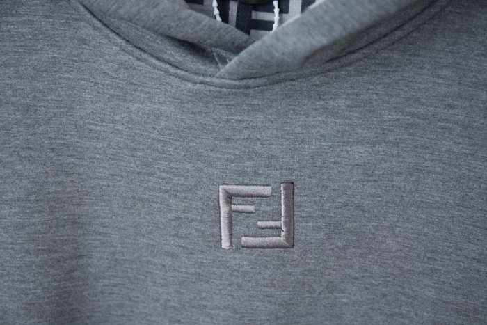 Fendi Sweatshirts 010