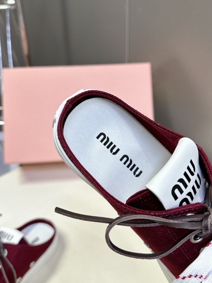 Miu Miu Casual shoes 009 HL032