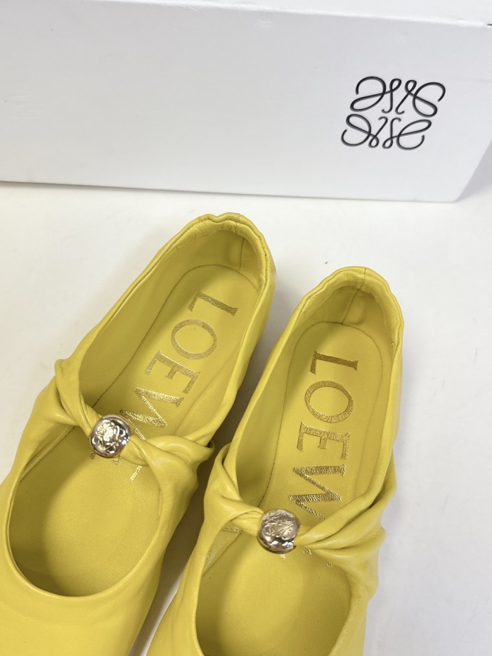 Loewe Casual shoes 006 HL062