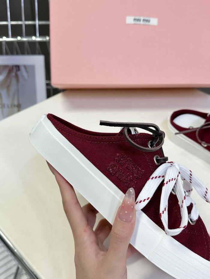 Miu Miu Casual shoes 009 HL032