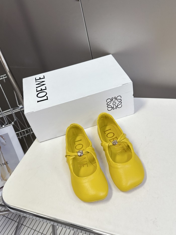 Loewe Casual shoes 006 HL062