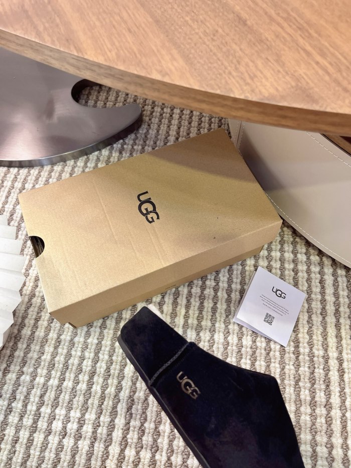 UGG shoes 049 HL081