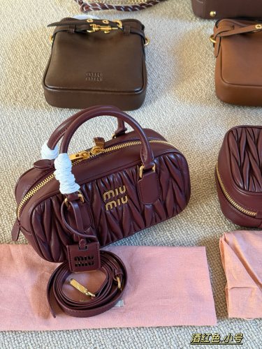 Miu Miu Handbag 012 DB552562 22-28.5cm