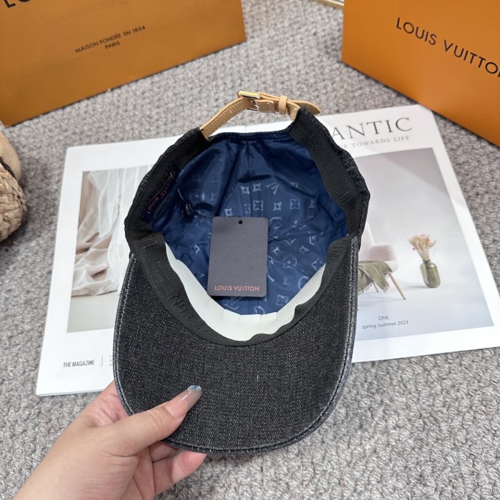 LV Hats & Caps