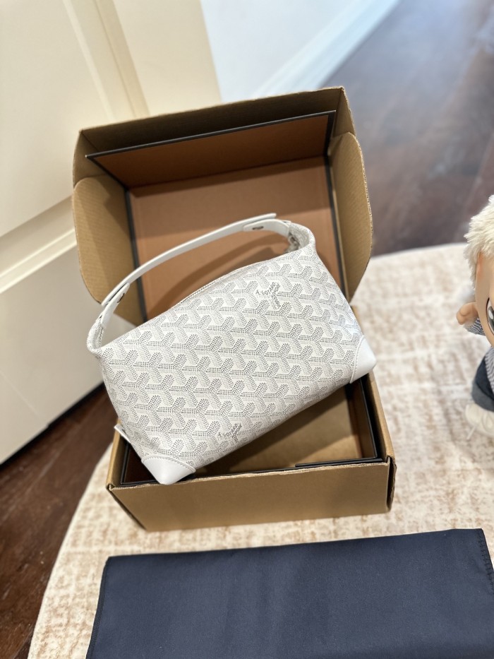 Goyard Shoulder Bag 004 DB551 23cm