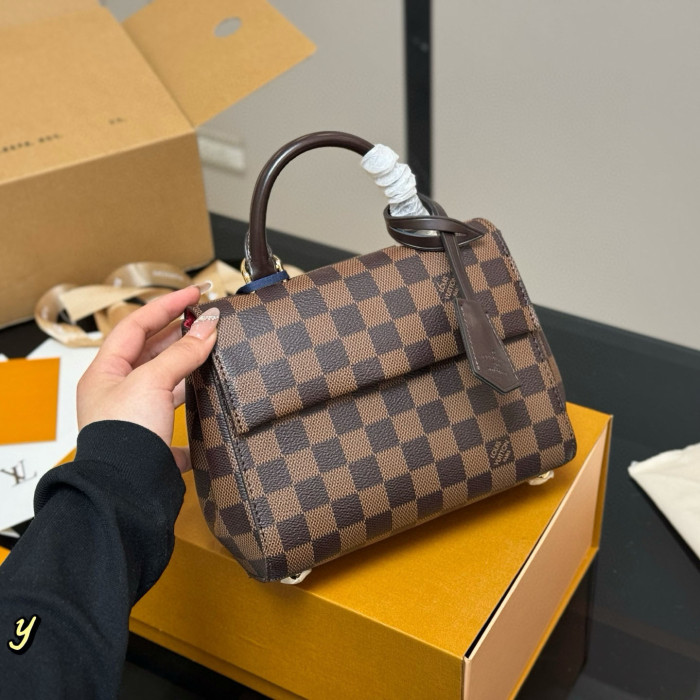 LV Cluny BB Bag 160 DB002 20cm