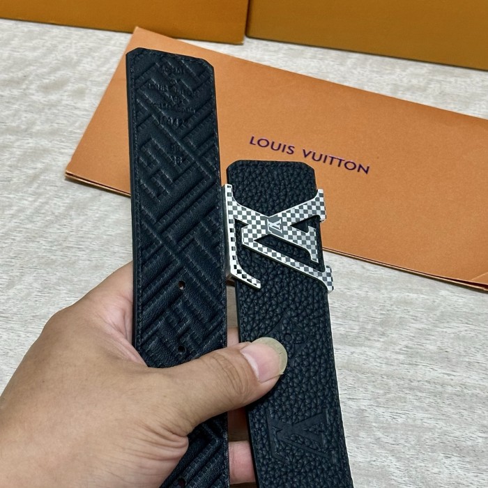 LV Belt 045 4cm
