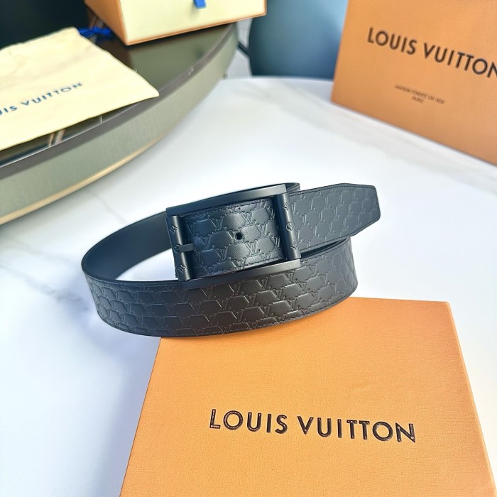 LV Belt 042 3.5cm
