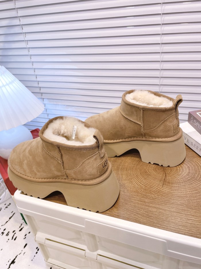 UGG shoes 055 HL081