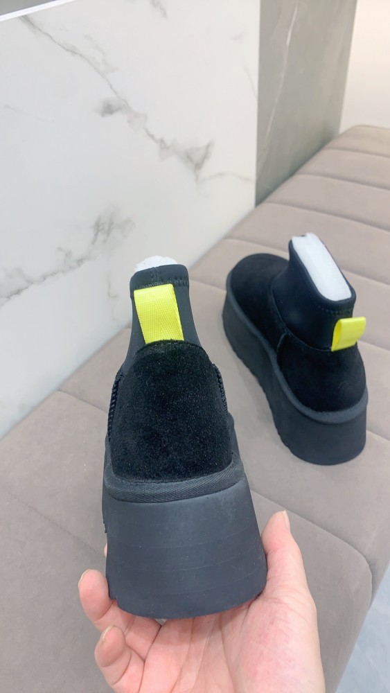 UGG shoes 054 HL081