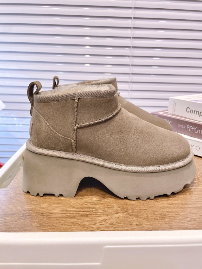 UGG shoes 055 HL081