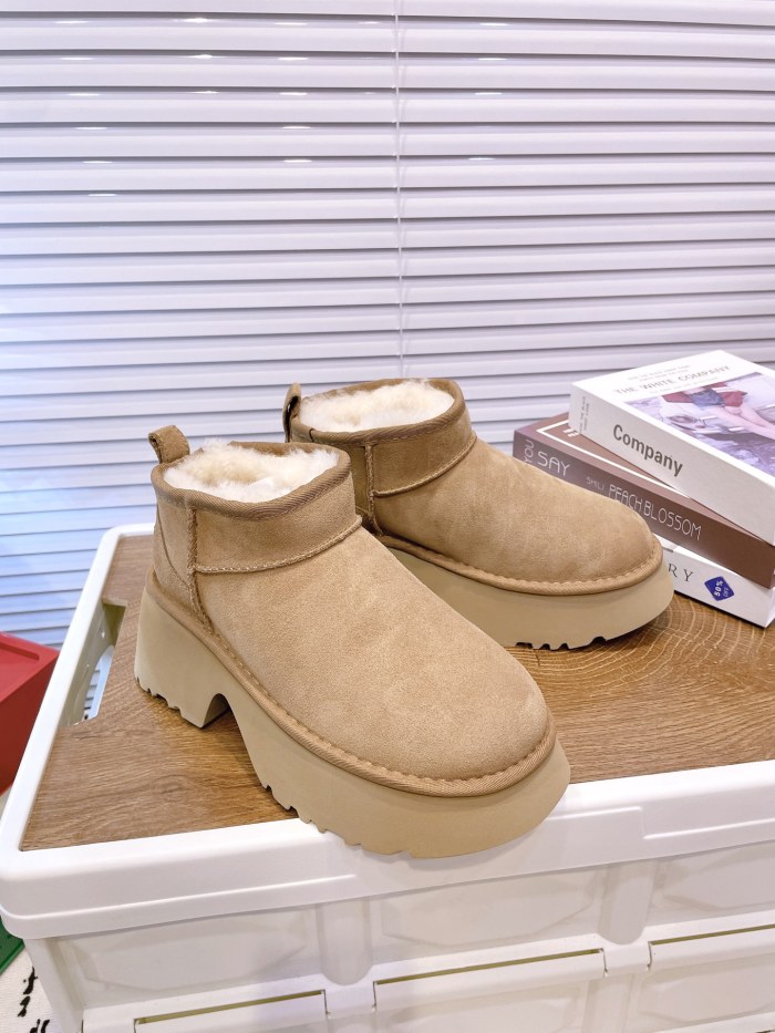 UGG shoes 055 HL081