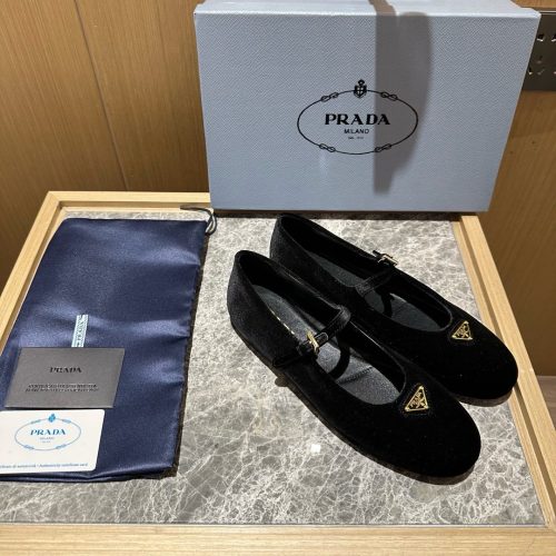 Prada Casual shoes 020 HL062