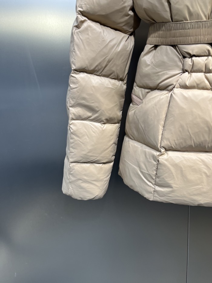 Moncler Down Jacket 011