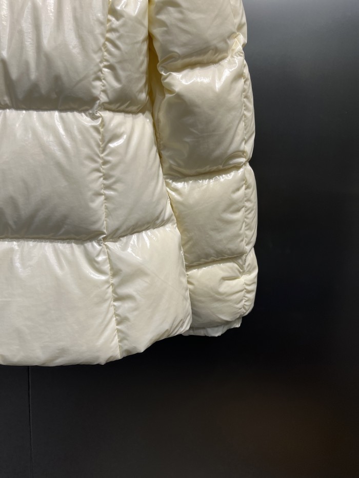 Moncler Down Jacket 003