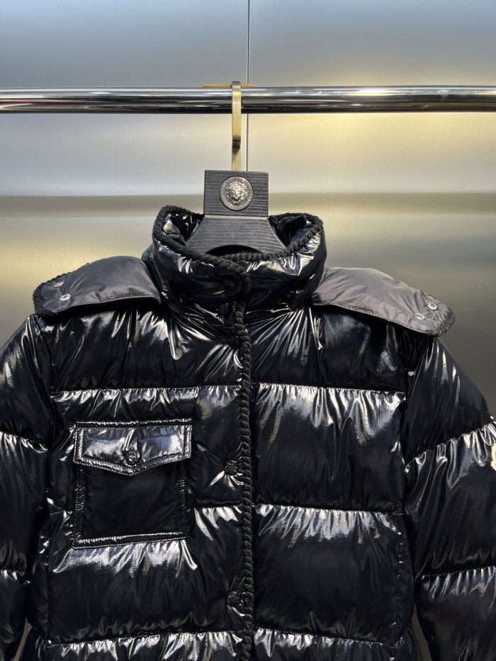 Moncler Down Jacket 003