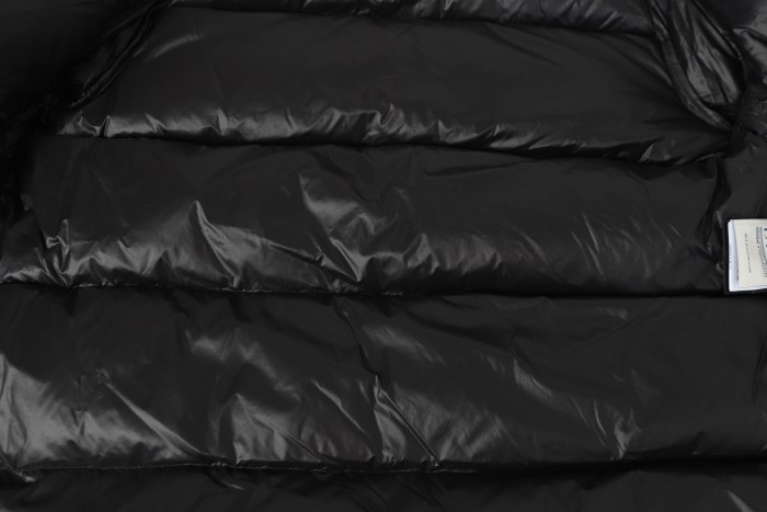 Moncler Down Jacket 008