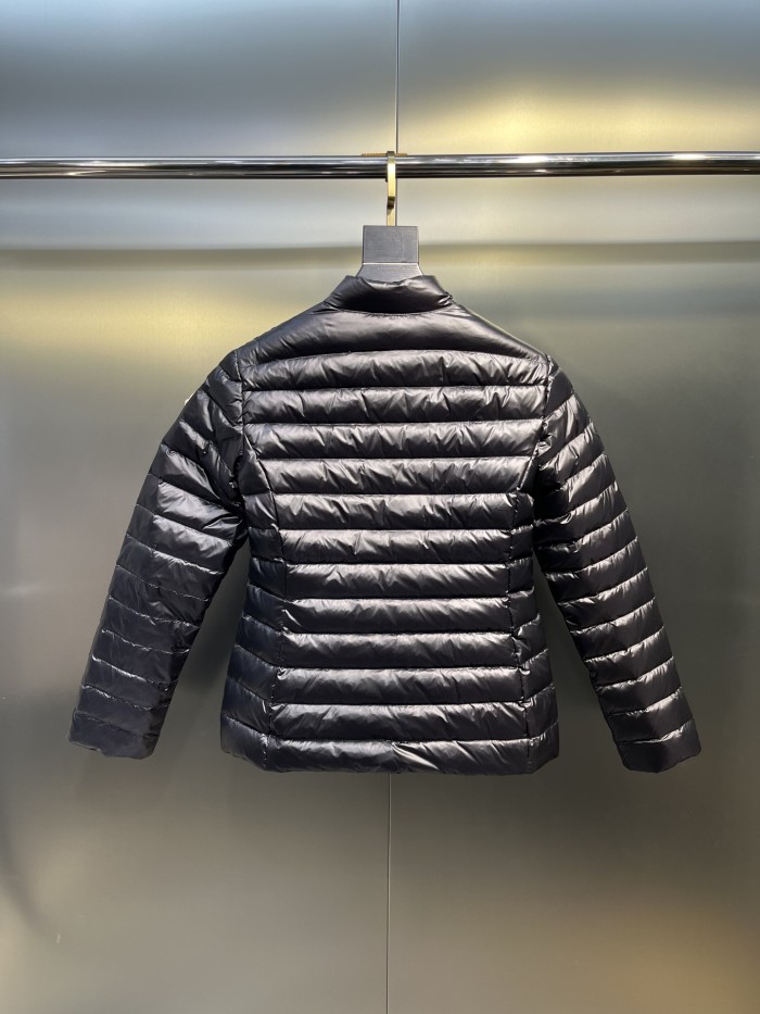 Moncler Down Jacket 018