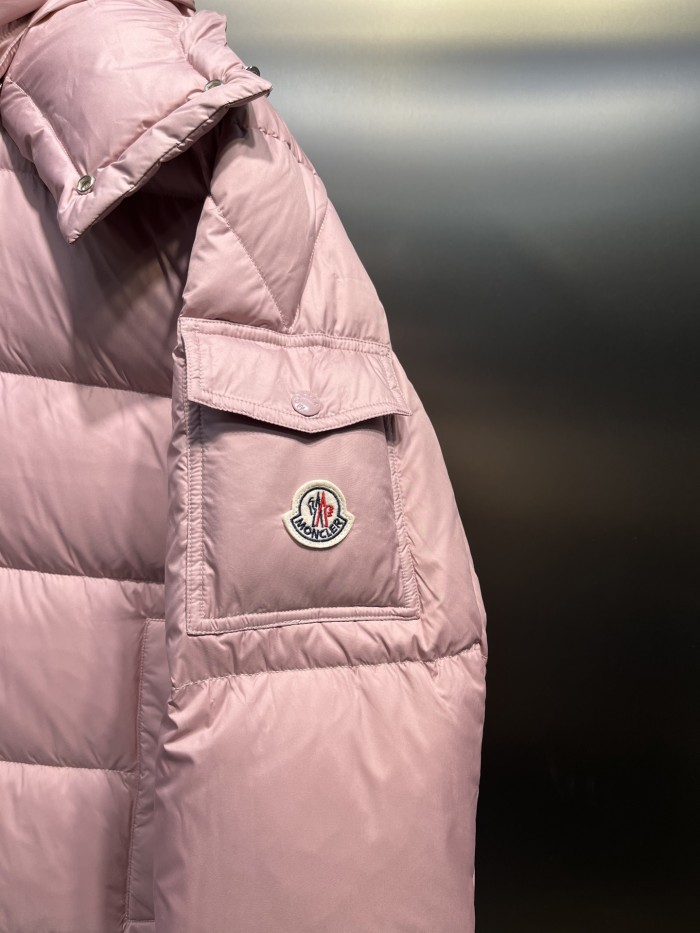 Moncler Down Jacket 010