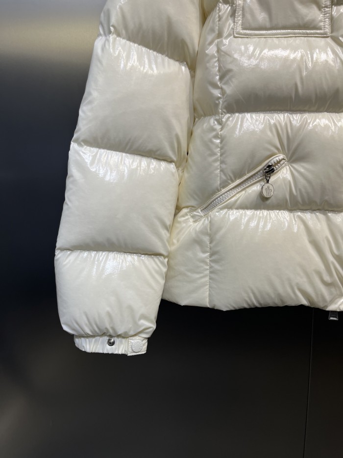 Moncler Down Jacket 003