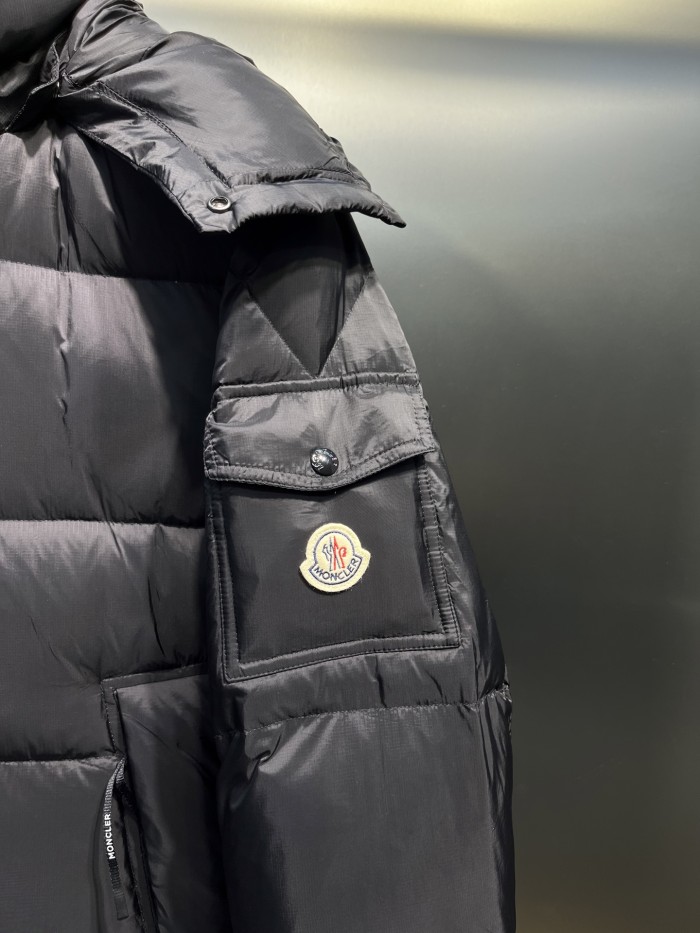 Moncler Down Jacket 013