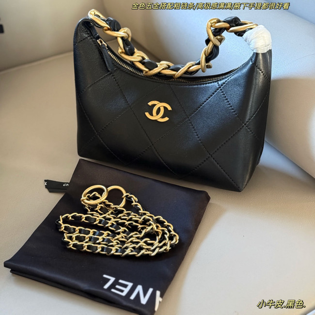Chanel 25K Hobo Bag 064 DB062 23cm
