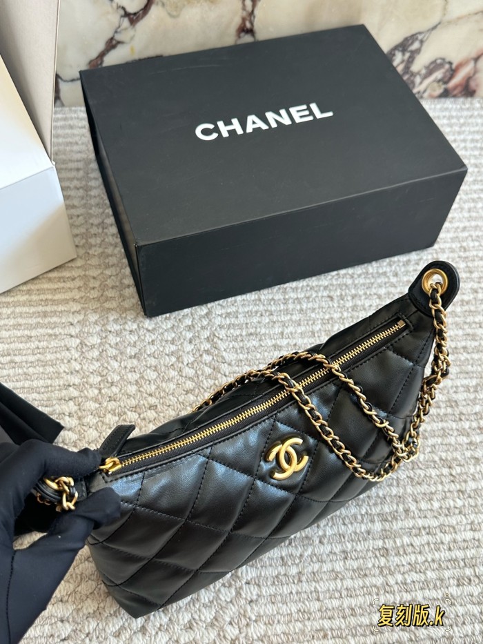 Chanel 25S Shoulder Bag 066 DB571 25cm