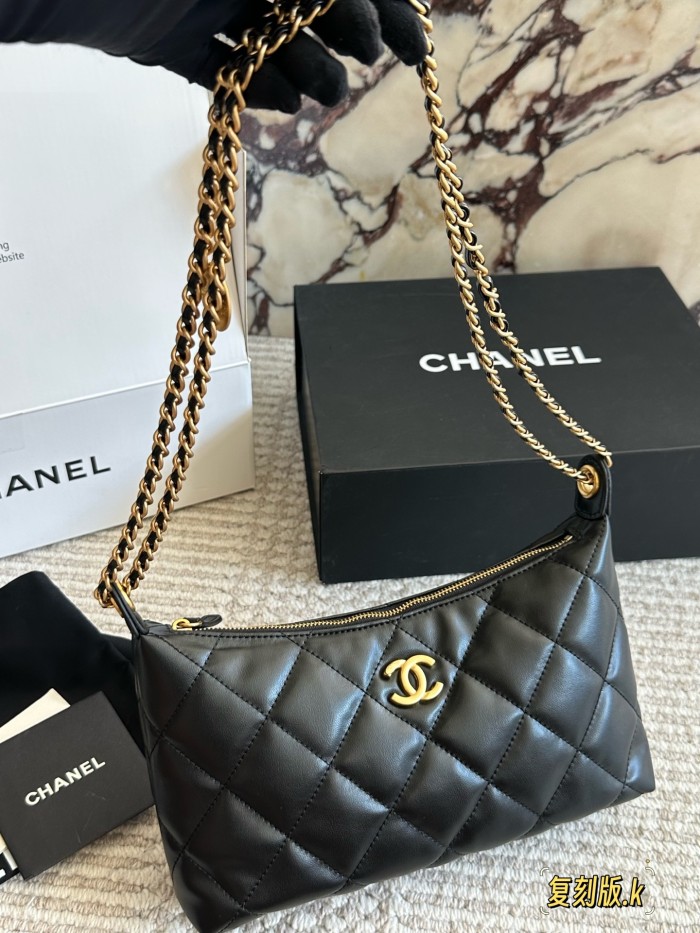 Chanel 25S Shoulder Bag 066 DB571 25cm