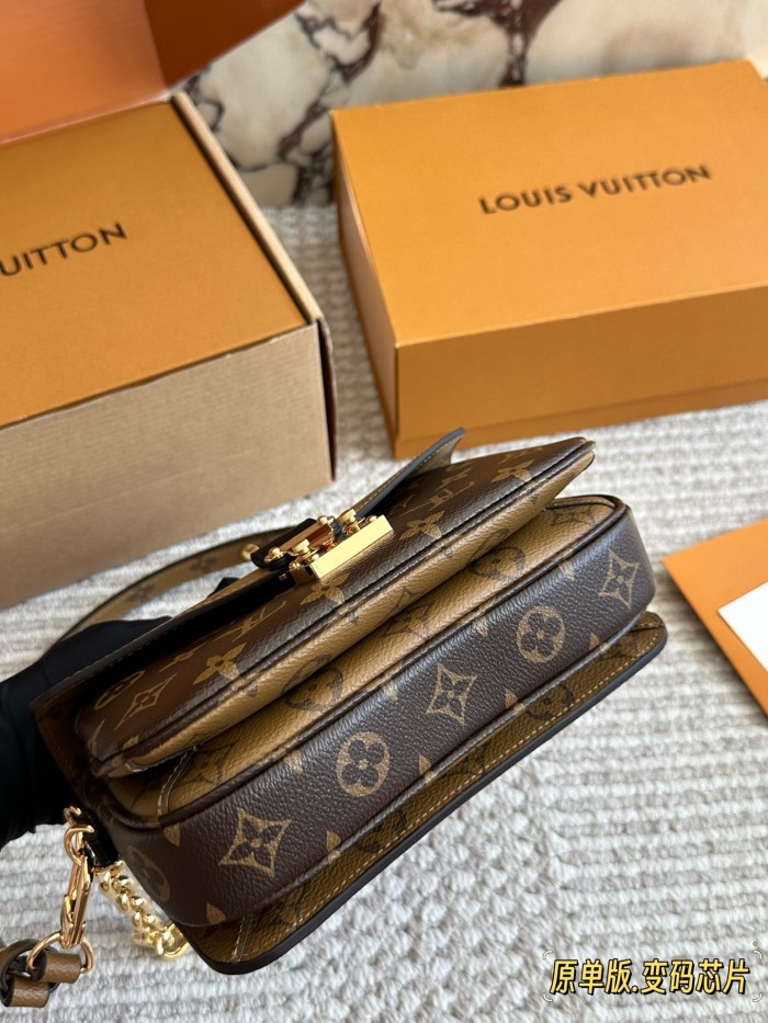 LV Pochette Métis East West Bag 166 DB004 21cm