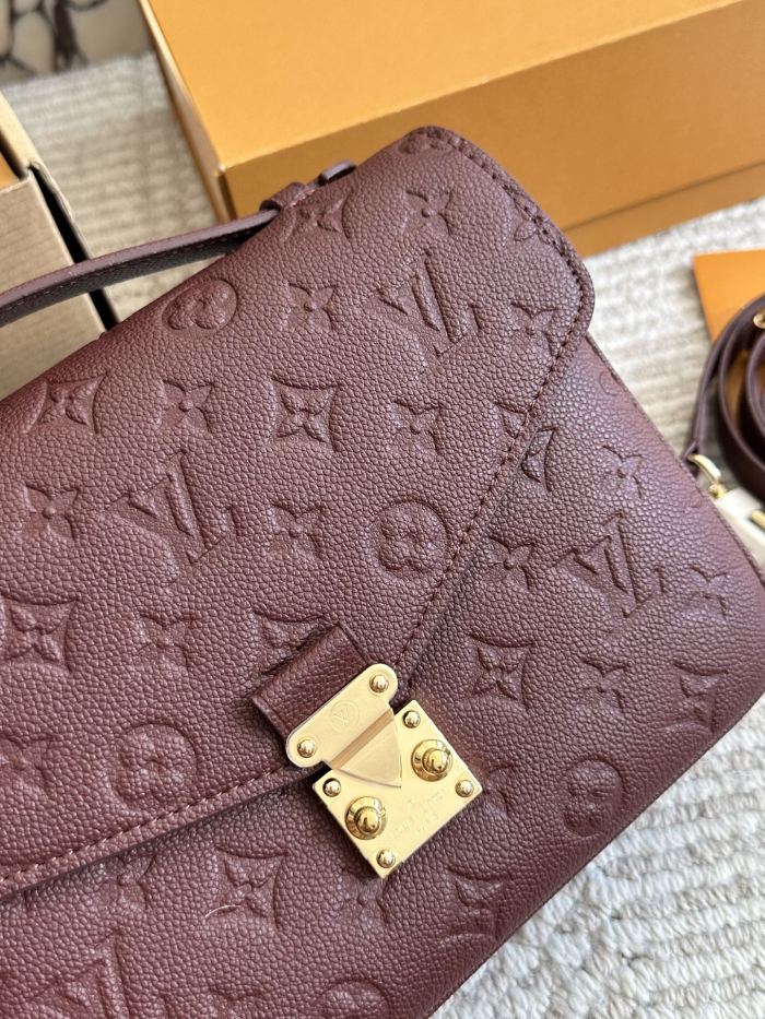LV Pochette Métis Bag 175 DB032 25cm