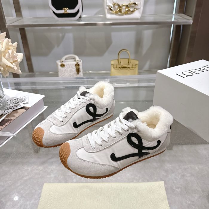 Loewe Casual shoes 007 HL052