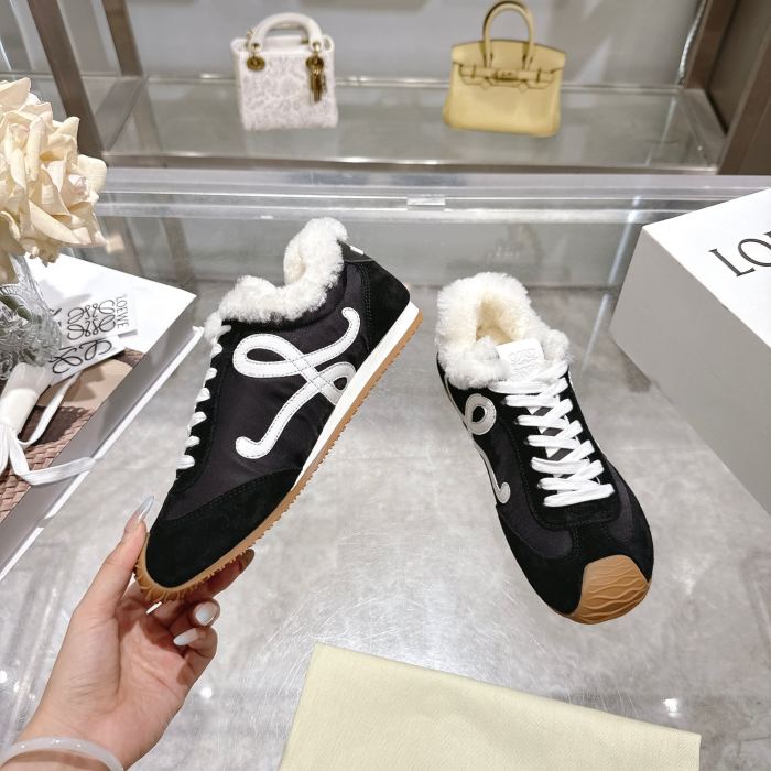 Loewe Casual shoes 007 HL052