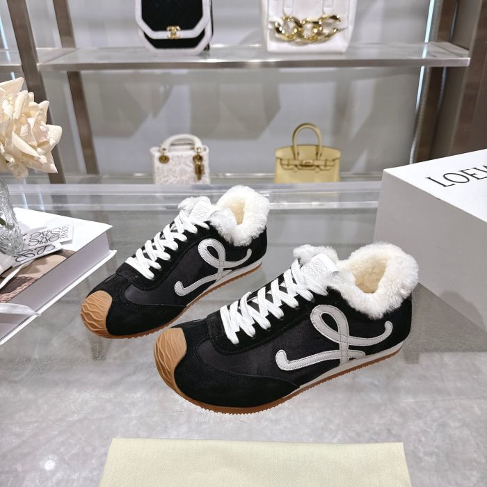 Loewe Casual shoes 007 HL052