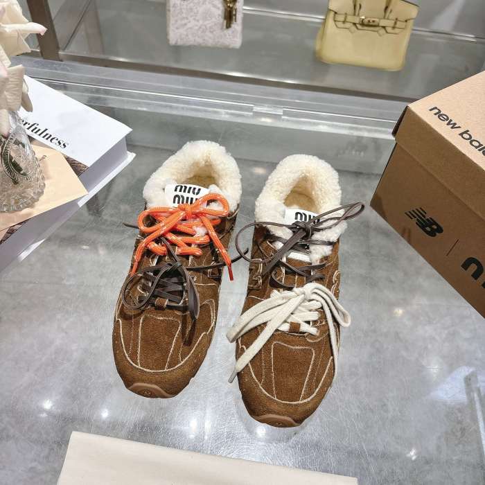 Miu Miu Casual shoes 011 HL072