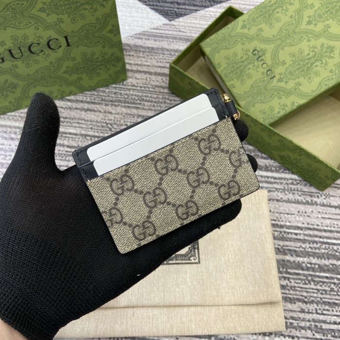 Gucci Emblem Wallet 819121 LM061 10cm