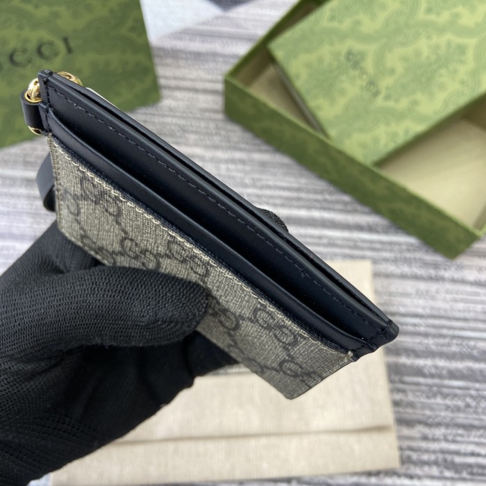 Gucci Emblem Wallet 819121 LM061 10cm