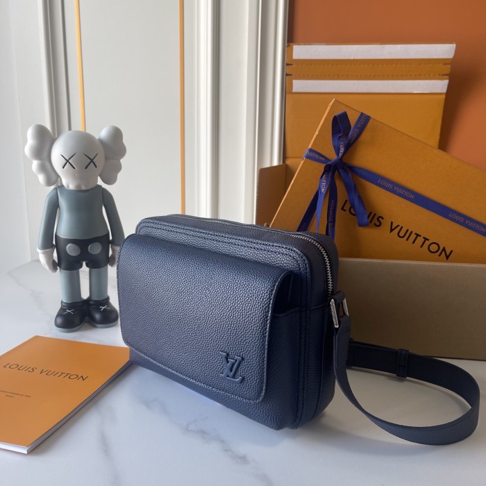 LV Boarding Bag M15265 XX051 24cm
