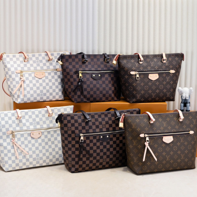 LV Shoulder Bag M42267 XX061071 35-41cm