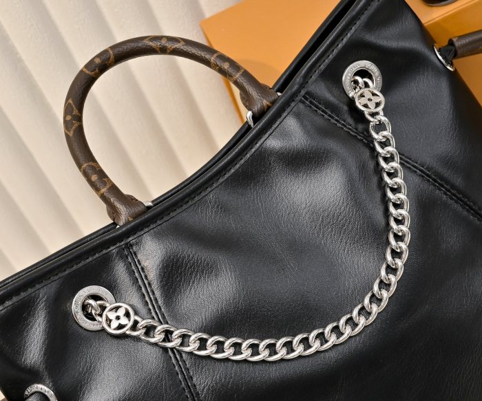 LV Off Duty Vibe Backpack M25522 XX061 25cm