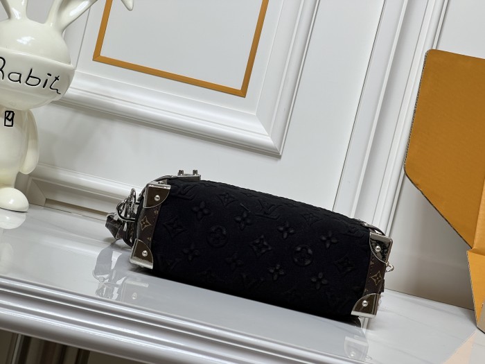 LV Side Trunk Bag M46358 XX061 21cm