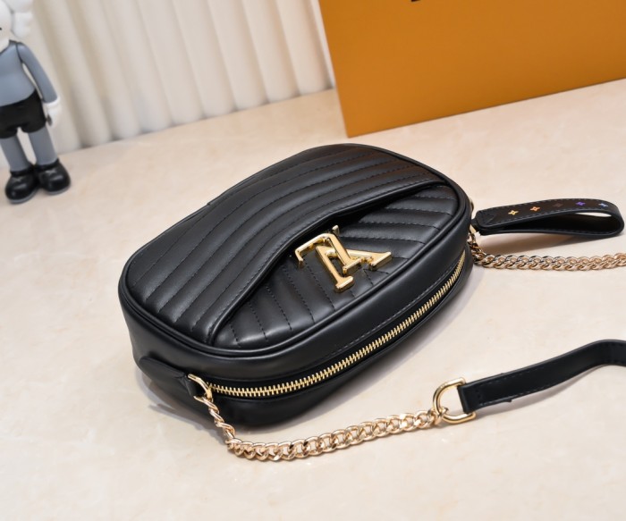 LV New Wave Bag M53682 XX061 21cm