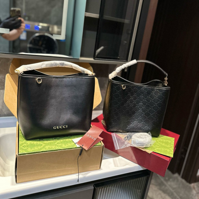 Gucci Emblem Bucket Bag 011 DB002 25cm