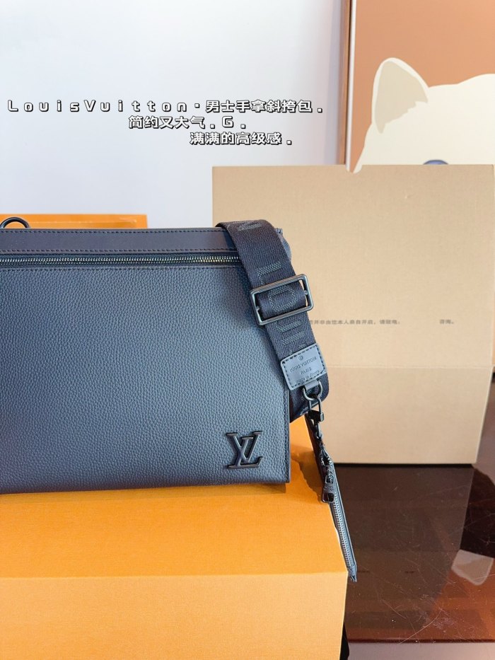 LV Outdoor Bag 191 DB052 28cm