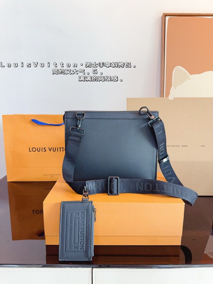 LV Outdoor Bag 191 DB052 28cm